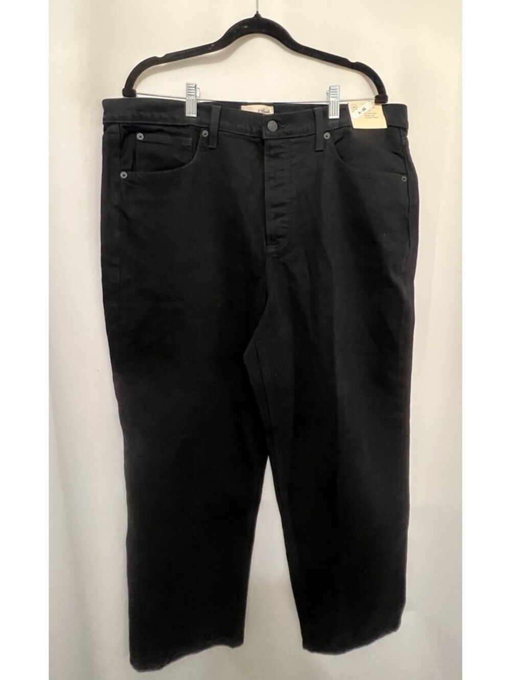 NWT Universal Thread Highest-Rise Straight Jeans Womens 16 Black